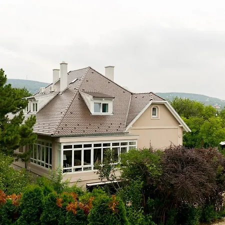 Manor House Inn, Отель типа 