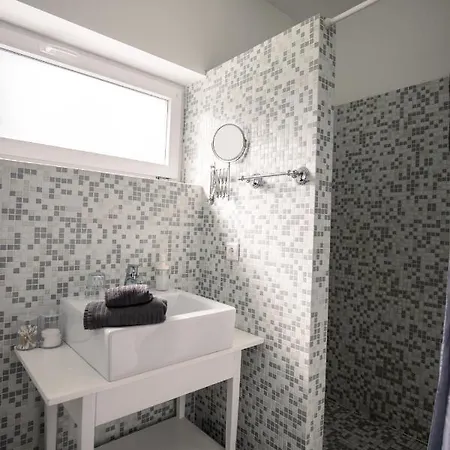 Manor House Inn, 3* Csopak